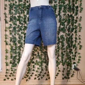 Gloria Vanderbilt Casual All Around Slimming Effect Cotton Jeans Short size 10